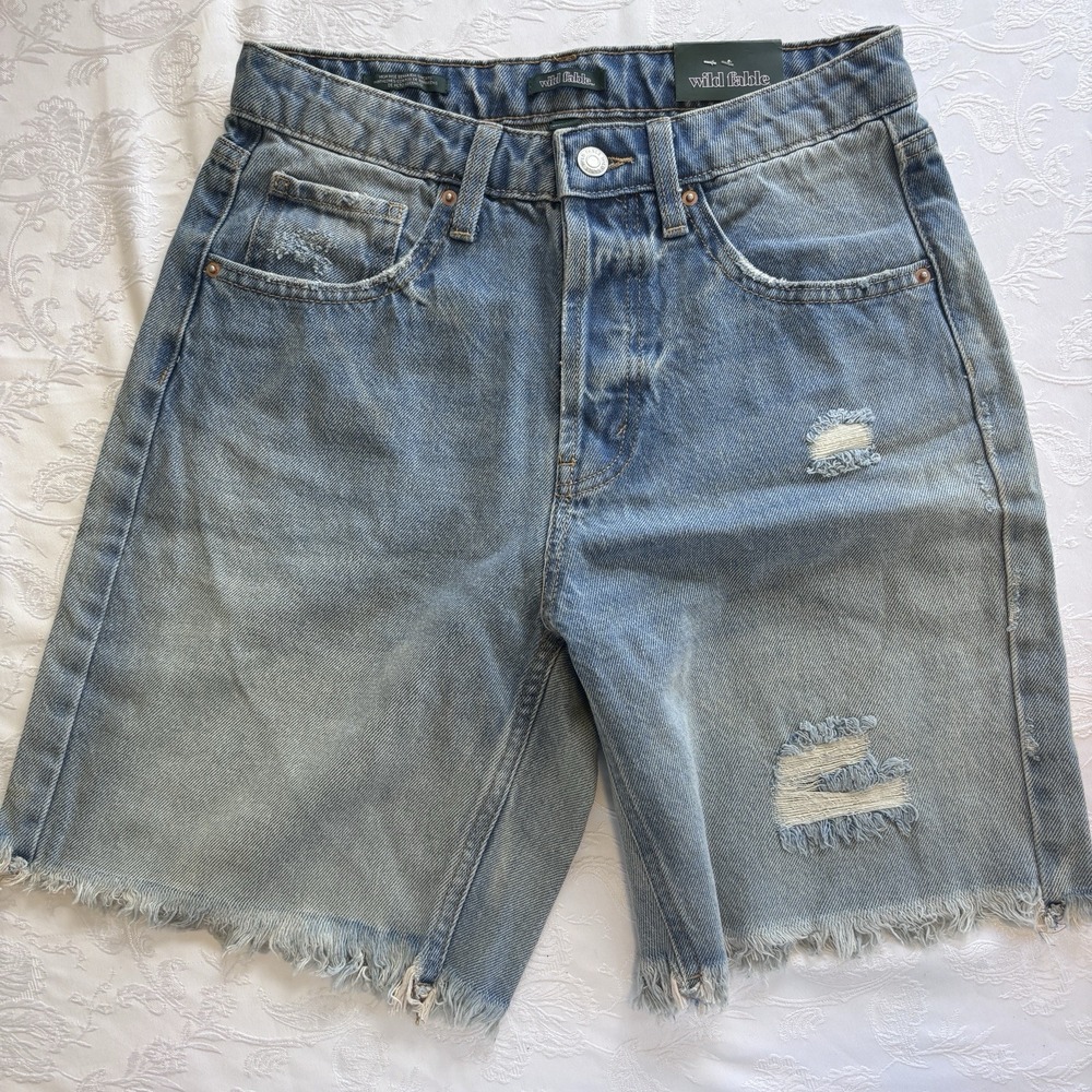 Wild Fable Shorts Womens 2 High Rise Distressed Denim Easy Rigid 8 Inch Inseam